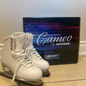 Cameo Jackson cs1500 Like New Fleece Ice Skates Women's Size 6